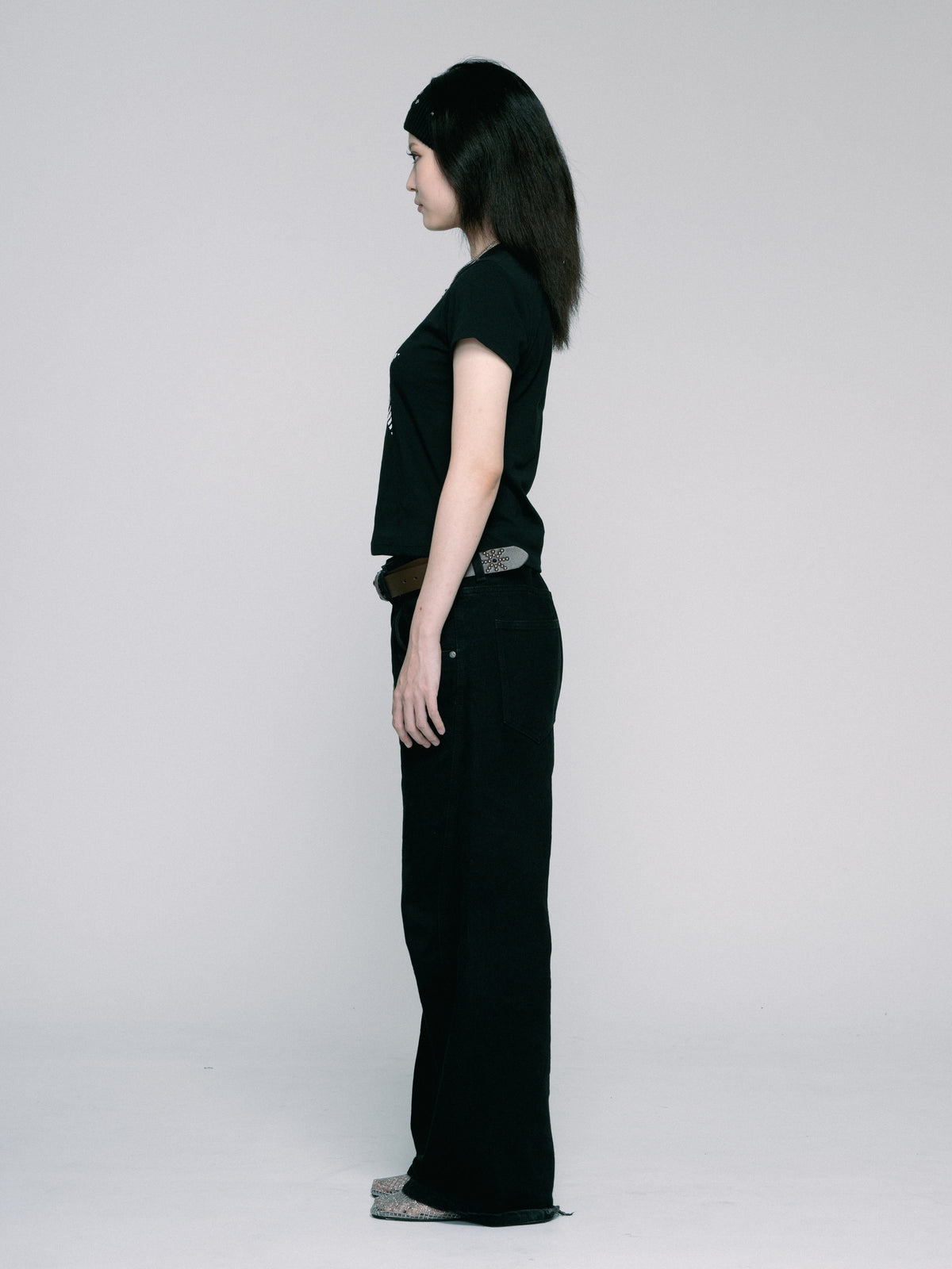 Star cropped T-shirt　（Black)